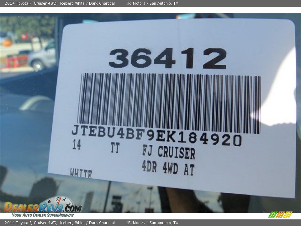 2014 Toyota FJ Cruiser 4WD Iceberg White / Dark Charcoal Photo #18