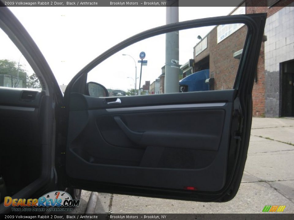2009 Volkswagen Rabbit 2 Door Black / Anthracite Photo #24