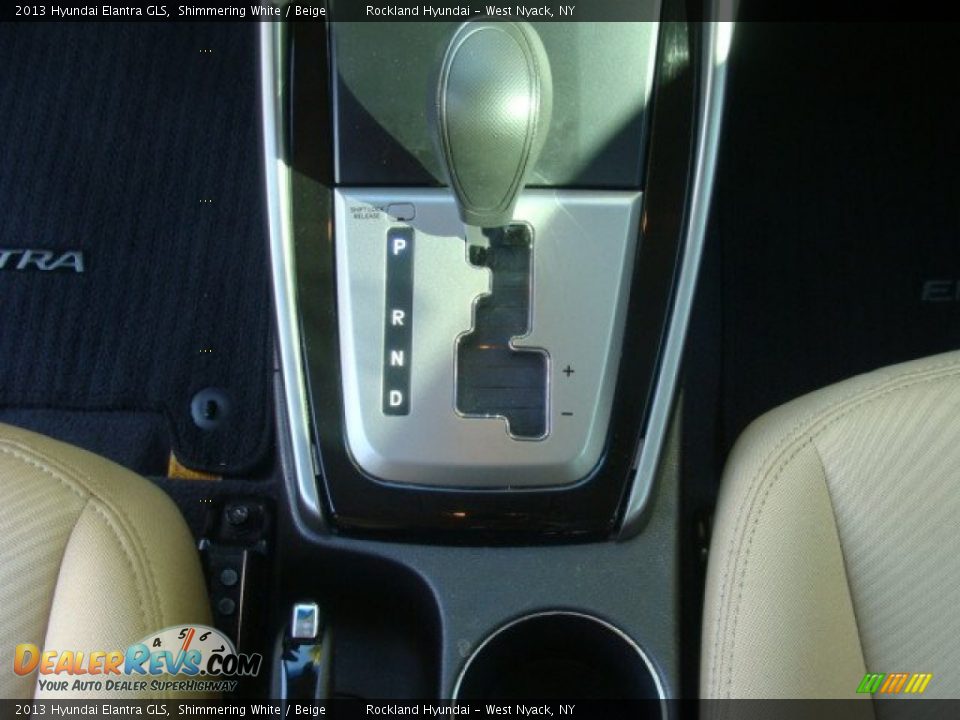 2013 Hyundai Elantra GLS Shimmering White / Beige Photo #18