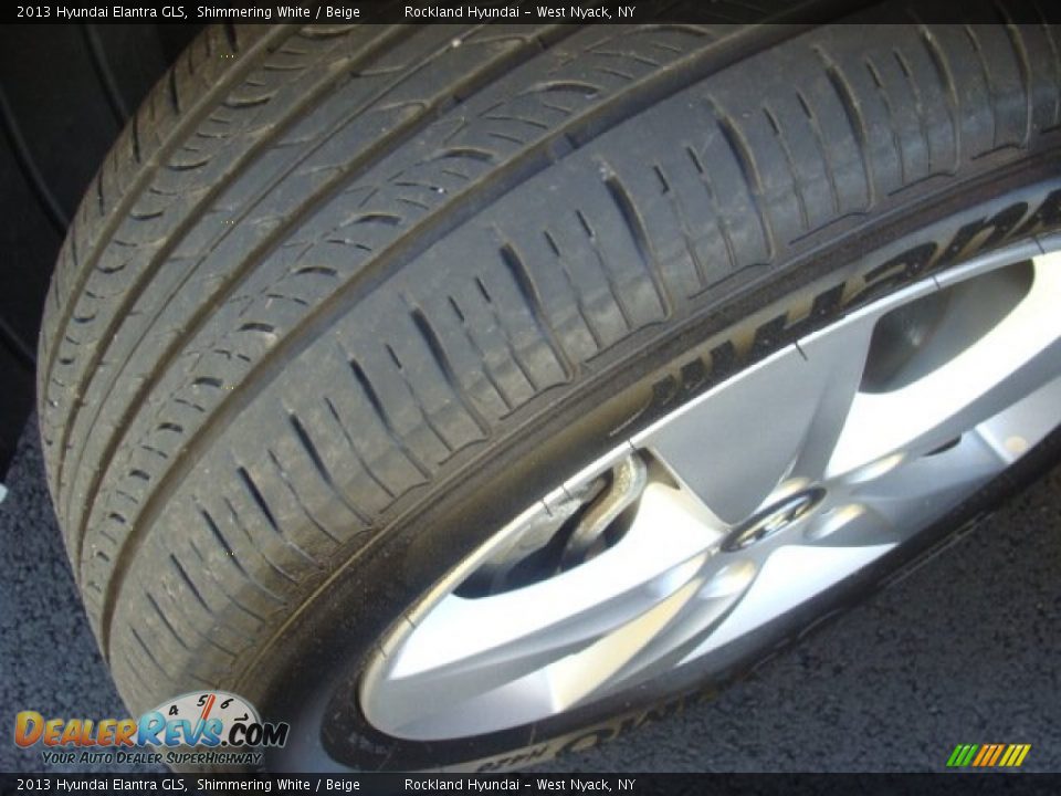 2013 Hyundai Elantra GLS Shimmering White / Beige Photo #27