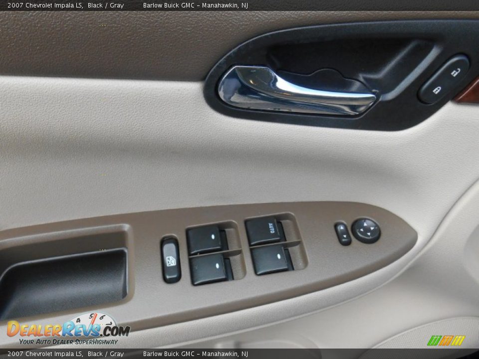 Controls of 2007 Chevrolet Impala LS Photo #7
