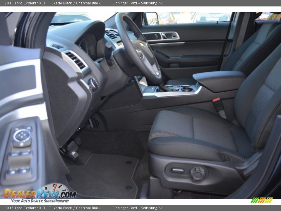 2015 Ford Explorer XLT Tuxedo Black / Charcoal Black Photo #6