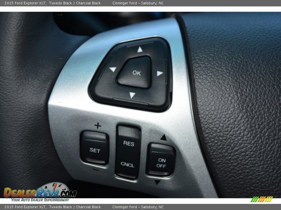 2015 Ford Explorer XLT Tuxedo Black / Charcoal Black Photo #21
