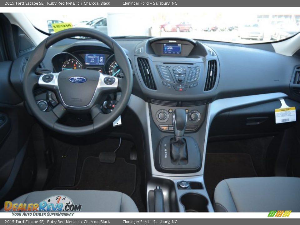 2015 Ford Escape SE Ruby Red Metallic / Charcoal Black Photo #8