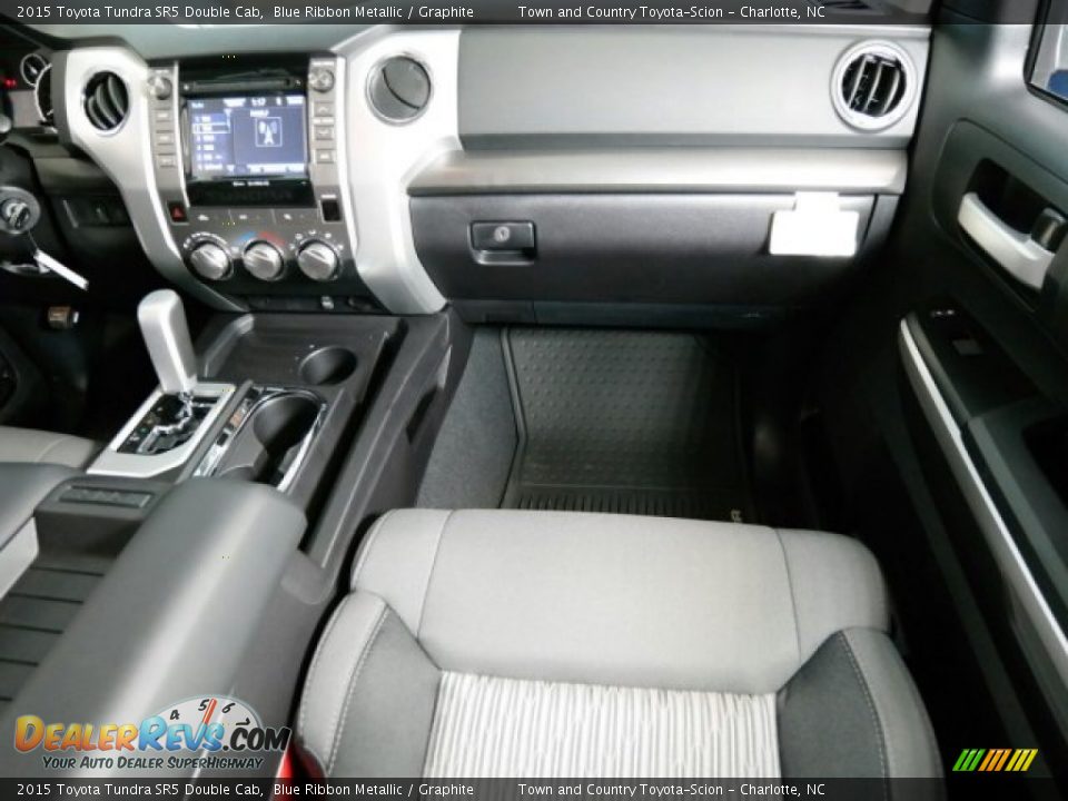 2015 Toyota Tundra SR5 Double Cab Blue Ribbon Metallic / Graphite Photo #12