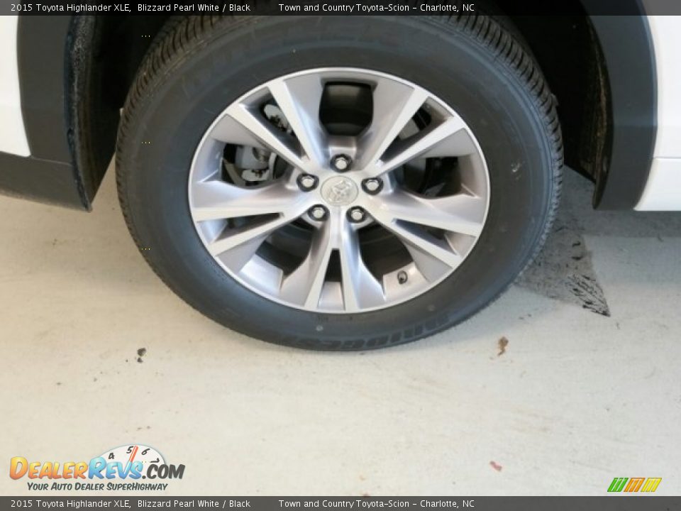 2015 Toyota Highlander XLE Blizzard Pearl White / Black Photo #2