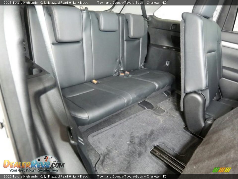 2015 Toyota Highlander XLE Blizzard Pearl White / Black Photo #11