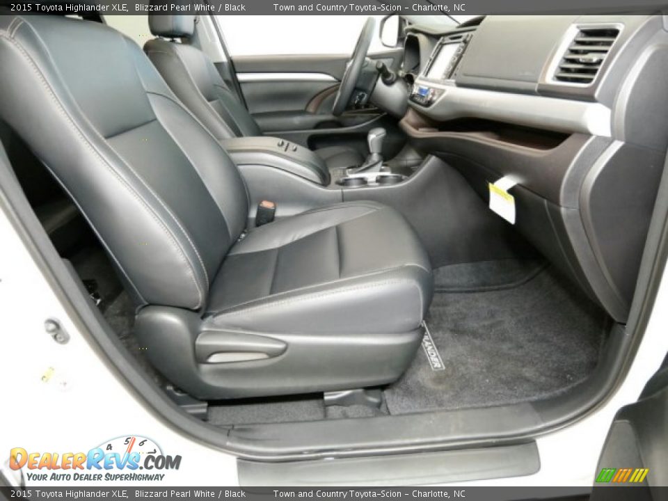 2015 Toyota Highlander XLE Blizzard Pearl White / Black Photo #13