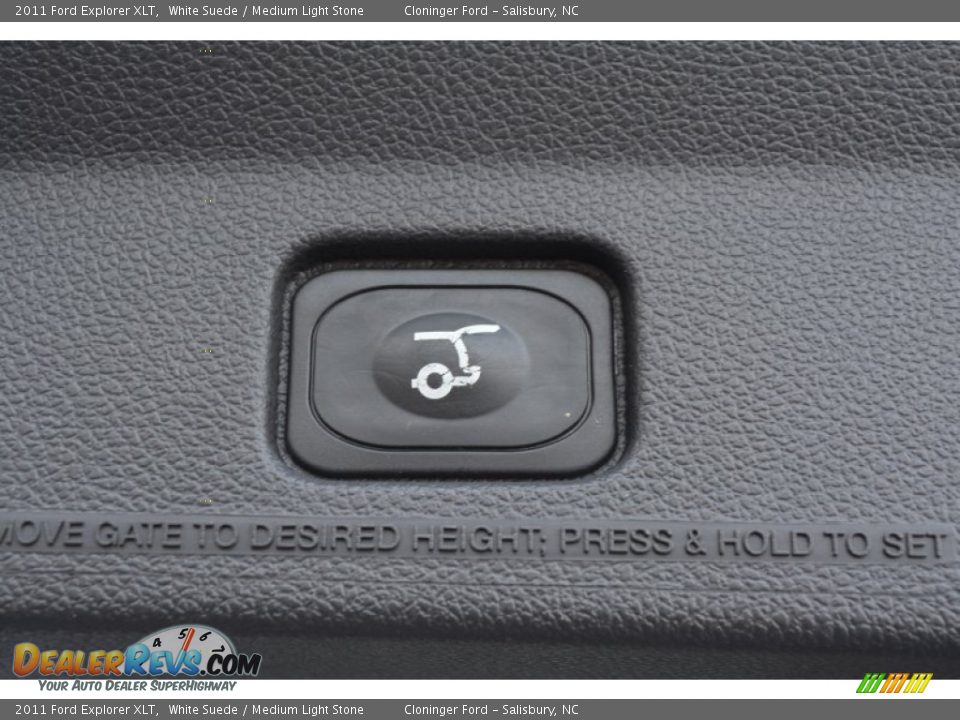 2011 Ford Explorer XLT White Suede / Medium Light Stone Photo #14