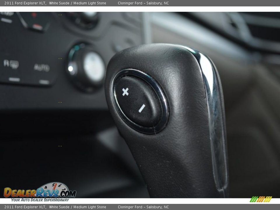 2011 Ford Explorer XLT White Suede / Medium Light Stone Photo #27