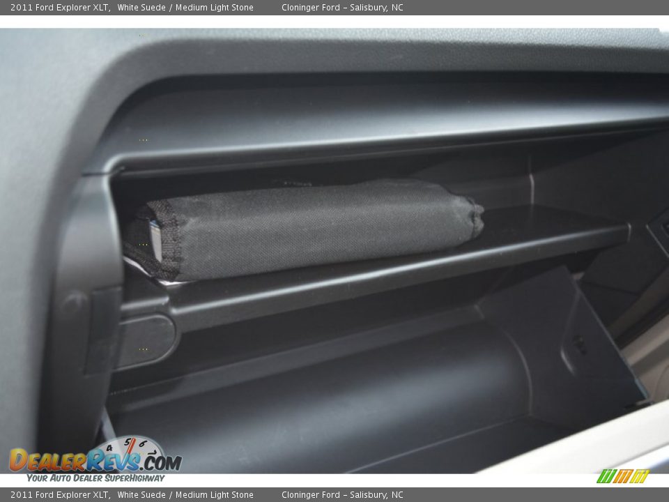 2011 Ford Explorer XLT White Suede / Medium Light Stone Photo #32