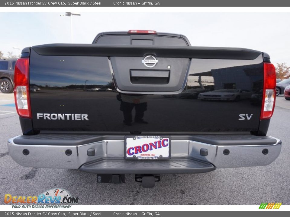 2015 Nissan Frontier SV Crew Cab Super Black / Steel Photo #4
