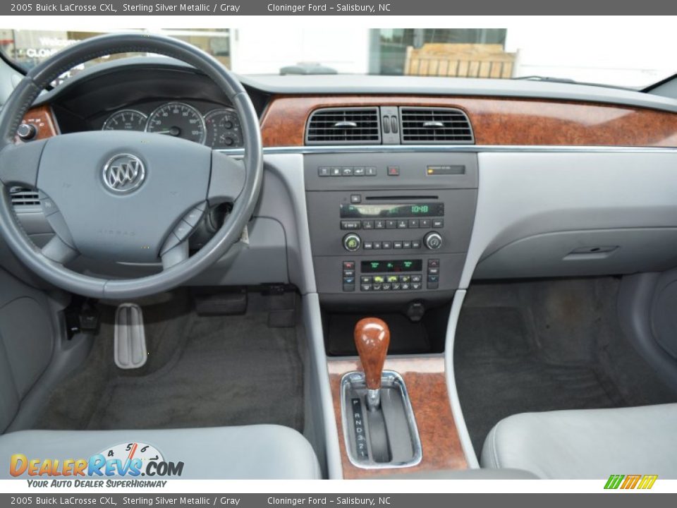 2005 Buick LaCrosse CXL Sterling Silver Metallic / Gray Photo #11