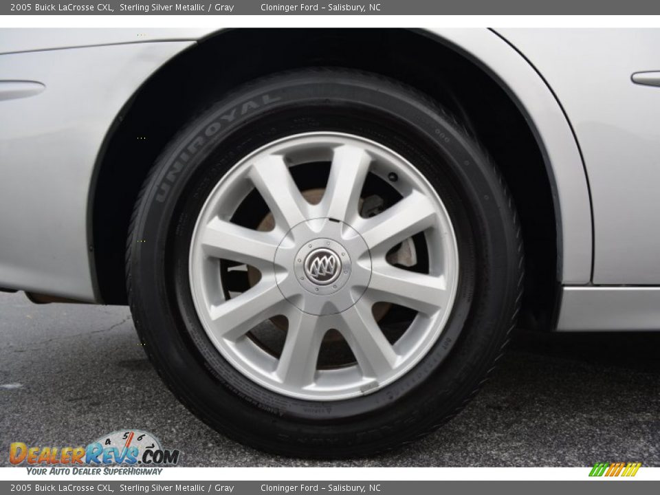2005 Buick LaCrosse CXL Sterling Silver Metallic / Gray Photo #17