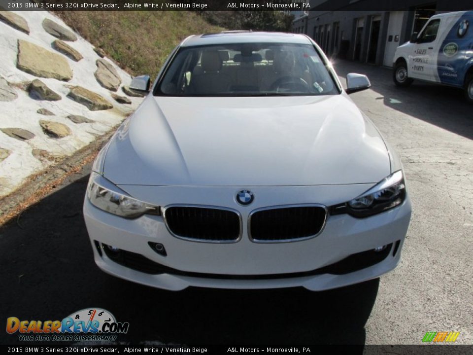 2015 BMW 3 Series 320i xDrive Sedan Alpine White / Venetian Beige Photo #9