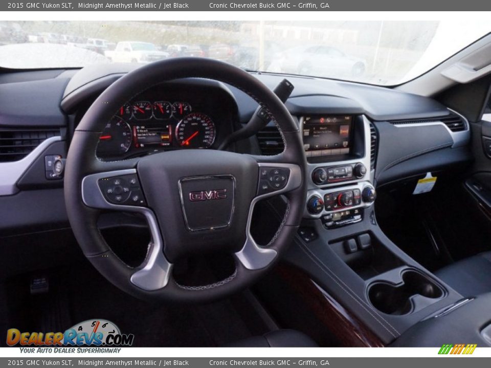 Dashboard of 2015 GMC Yukon SLT Photo #10