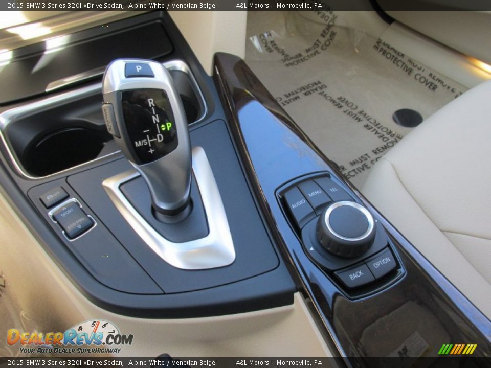 2015 BMW 3 Series 320i xDrive Sedan Alpine White / Venetian Beige Photo #17