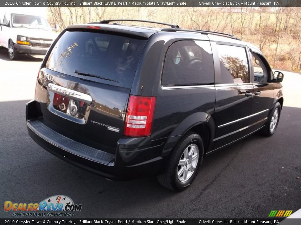2010 Chrysler Town & Country Touring Brilliant Black Crystal Pearl / Medium Slate Gray/Light Shale Photo #9