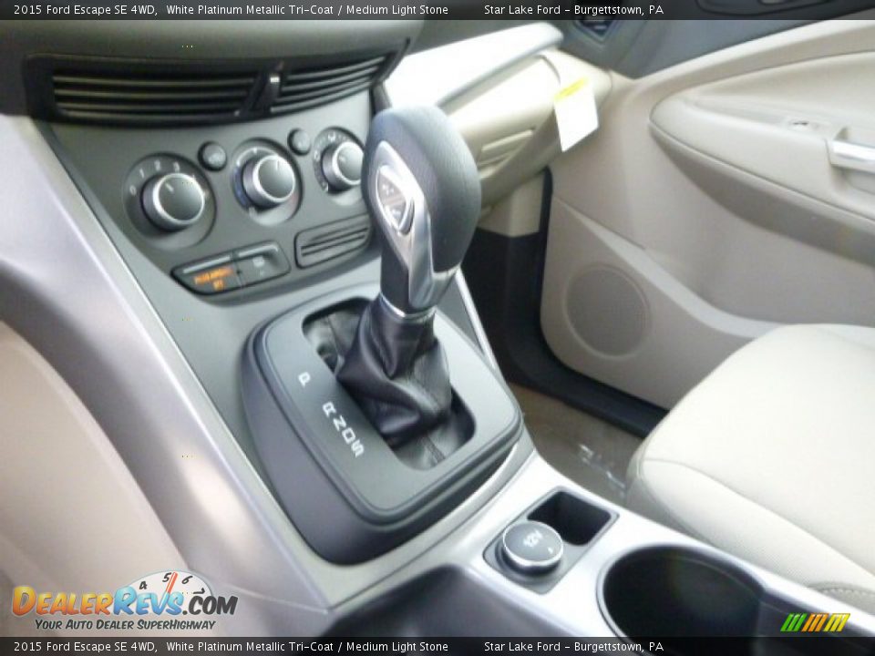 2015 Ford Escape SE 4WD White Platinum Metallic Tri-Coat / Medium Light Stone Photo #17