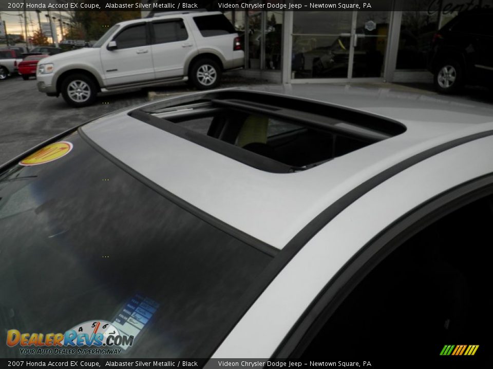 2007 Honda Accord EX Coupe Alabaster Silver Metallic / Black Photo #10