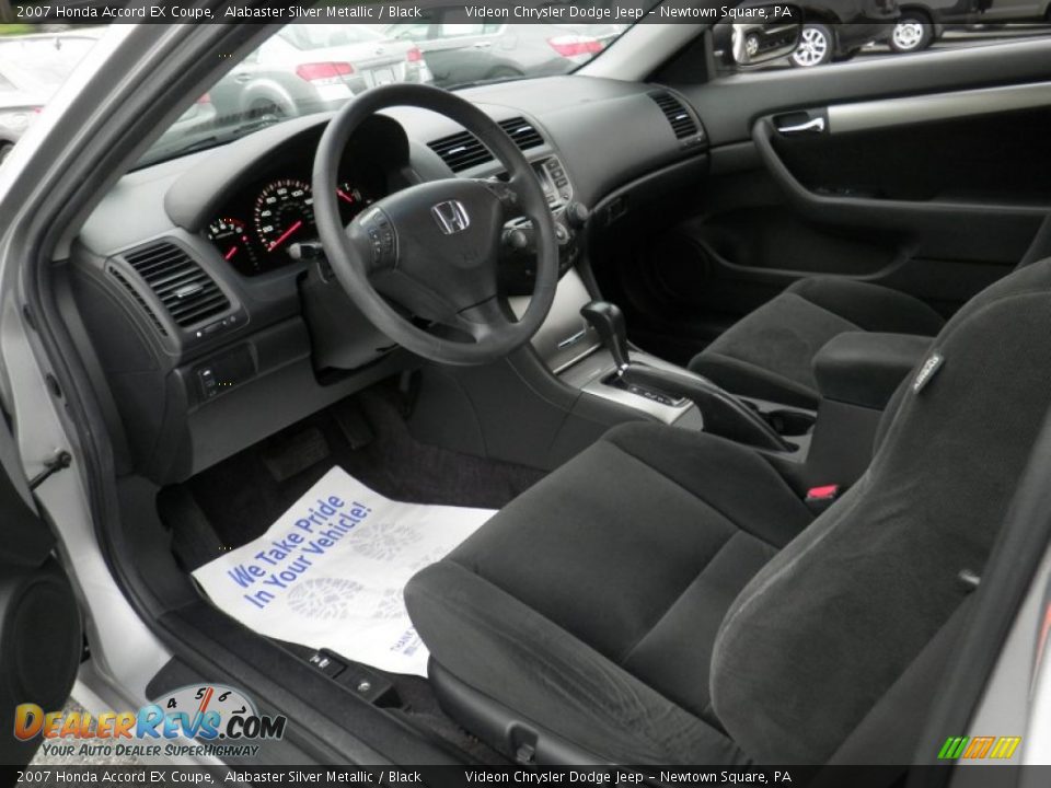 2007 Honda Accord EX Coupe Alabaster Silver Metallic / Black Photo #16