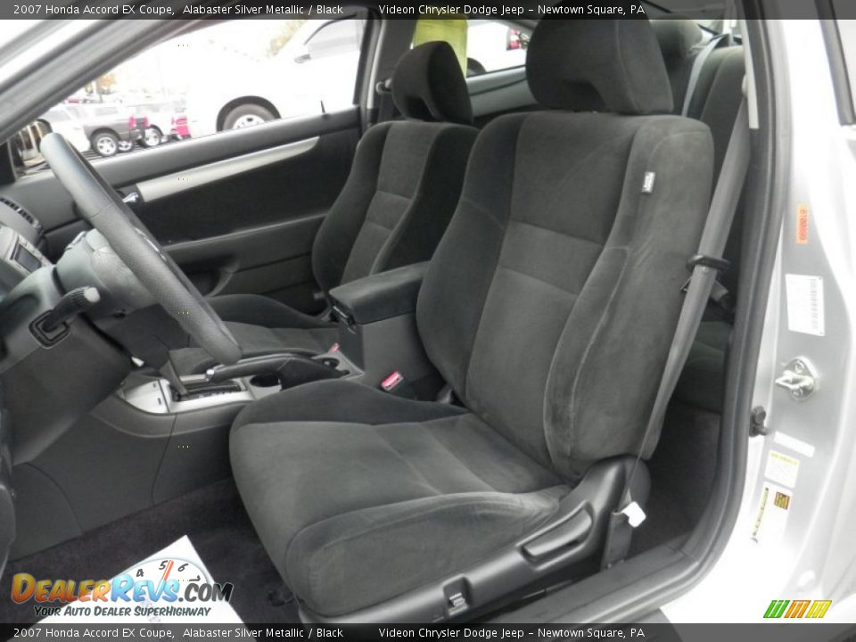 2007 Honda Accord EX Coupe Alabaster Silver Metallic / Black Photo #17