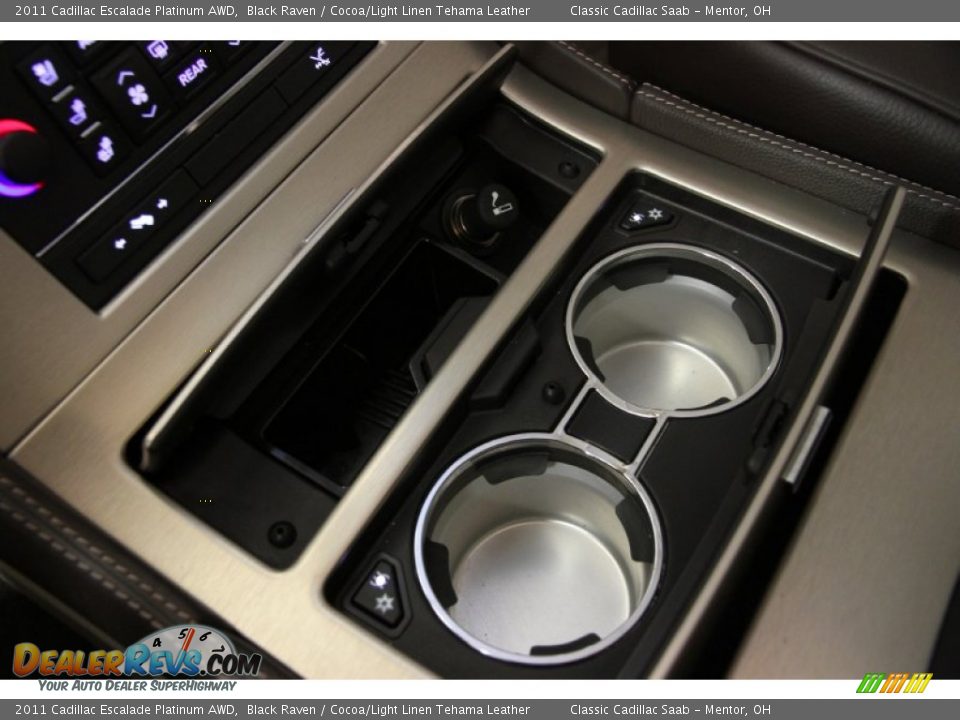 2011 Cadillac Escalade Platinum AWD Black Raven / Cocoa/Light Linen Tehama Leather Photo #19