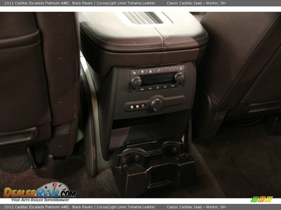 2011 Cadillac Escalade Platinum AWD Black Raven / Cocoa/Light Linen Tehama Leather Photo #31