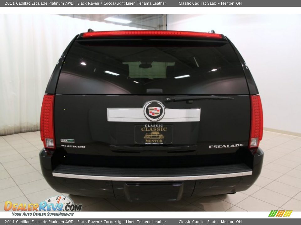 2011 Cadillac Escalade Platinum AWD Black Raven / Cocoa/Light Linen Tehama Leather Photo #32