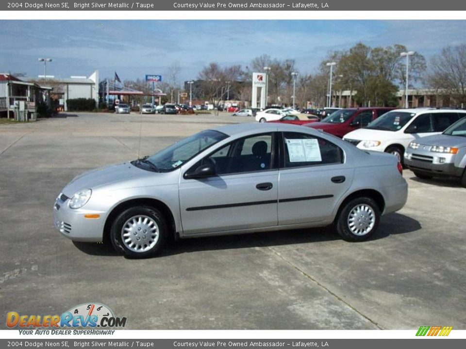 2004 Dodge Neon SE Bright Silver Metallic / Taupe Photo #2