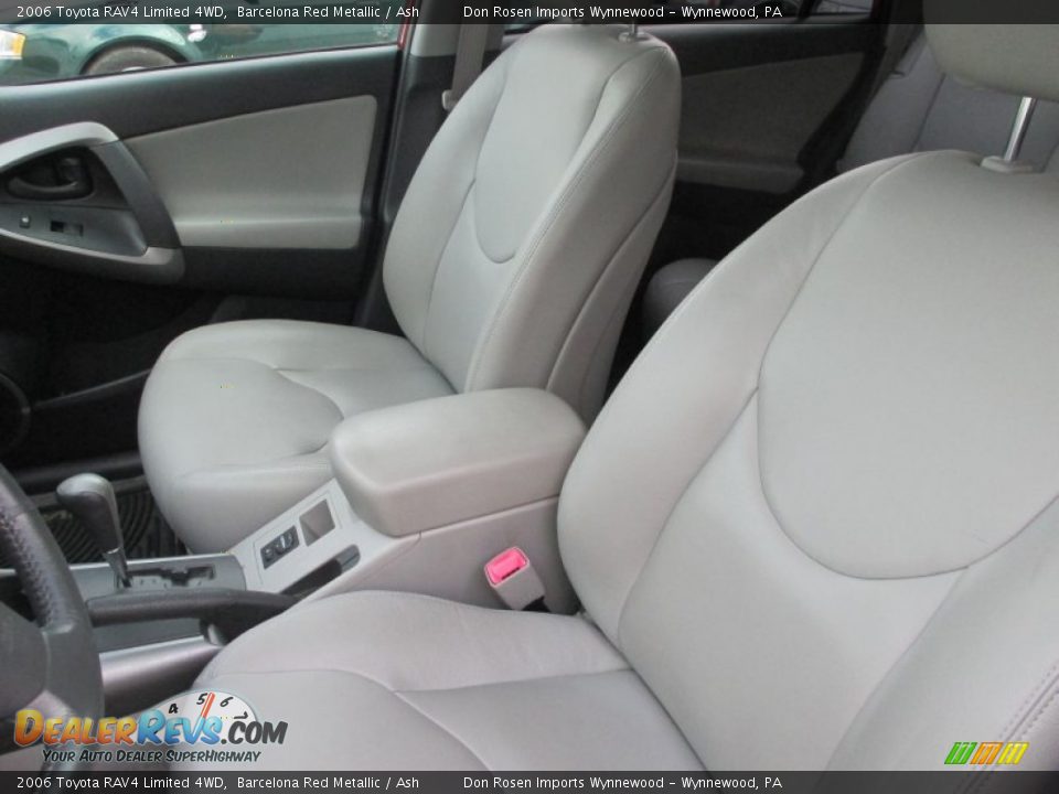 2006 Toyota RAV4 Limited 4WD Barcelona Red Metallic / Ash Photo #4