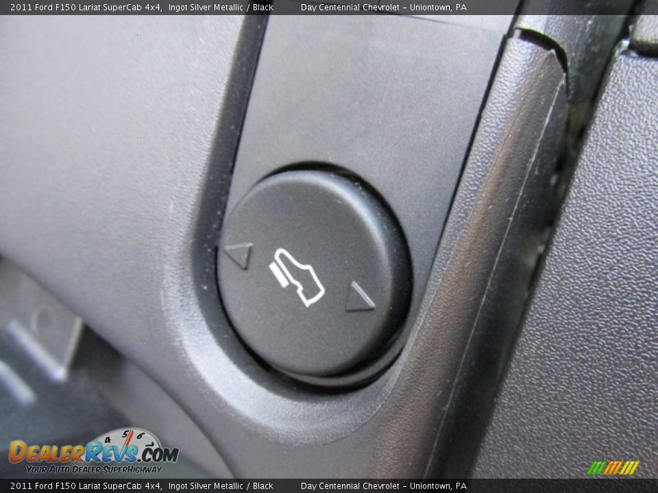 2011 Ford F150 Lariat SuperCab 4x4 Ingot Silver Metallic / Black Photo #35