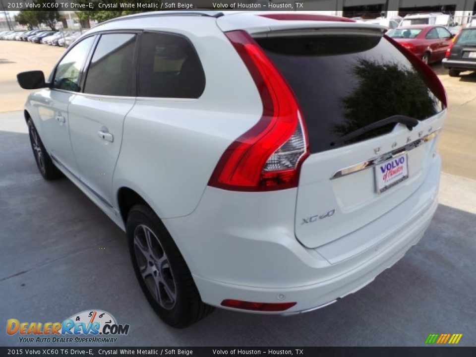 2015 Volvo XC60 T6 Drive-E Crystal White Metallic / Soft Beige Photo #4