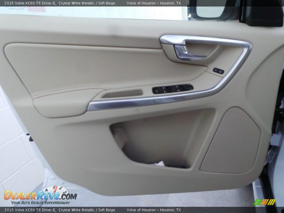 2015 Volvo XC60 T6 Drive-E Crystal White Metallic / Soft Beige Photo #9