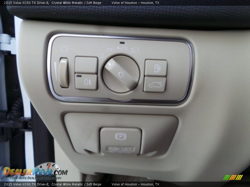 2015 Volvo XC60 T6 Drive-E Crystal White Metallic / Soft Beige Photo #21