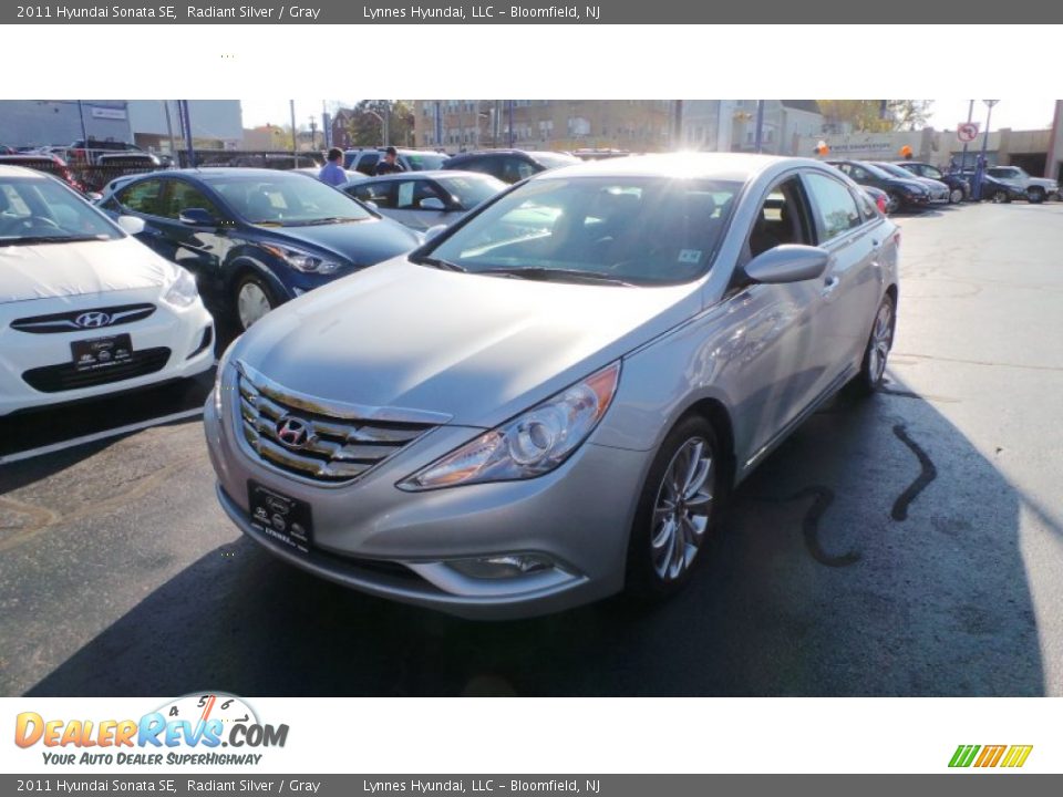 2011 Hyundai Sonata SE Radiant Silver / Gray Photo #1