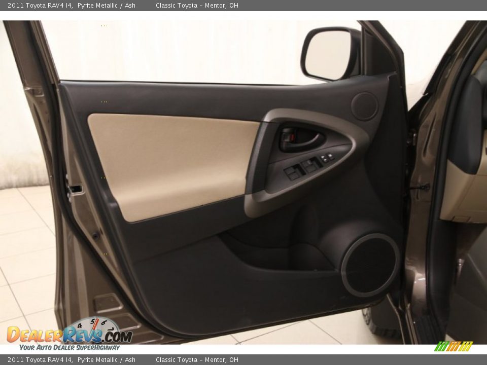 2011 Toyota RAV4 I4 Pyrite Metallic / Ash Photo #4