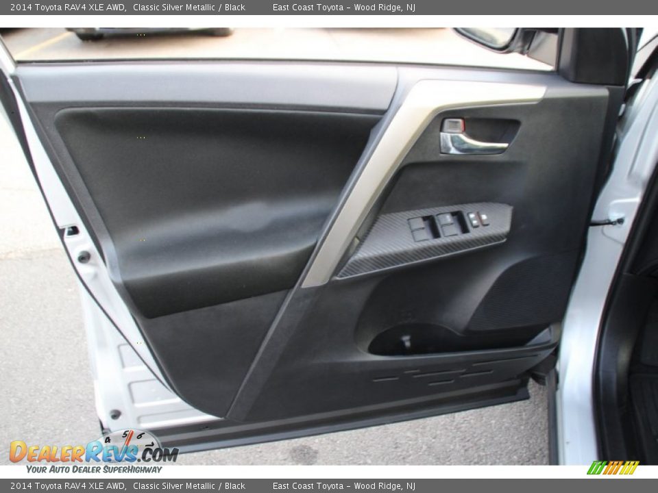 2014 Toyota RAV4 XLE AWD Classic Silver Metallic / Black Photo #9