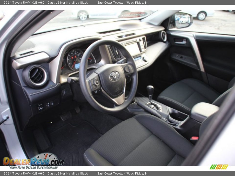 2014 Toyota RAV4 XLE AWD Classic Silver Metallic / Black Photo #10