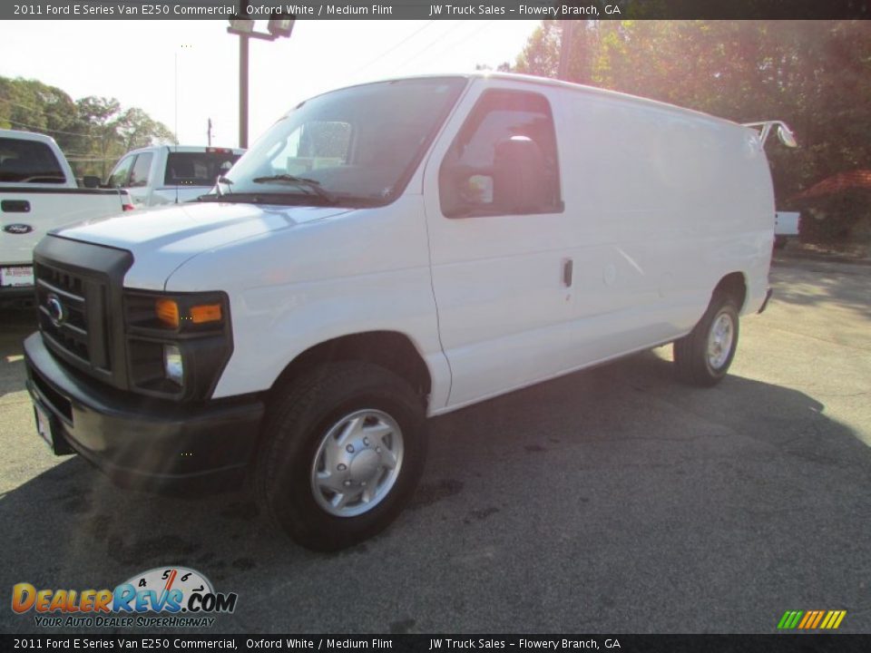 2011 Ford E Series Van E250 Commercial Oxford White / Medium Flint Photo #2