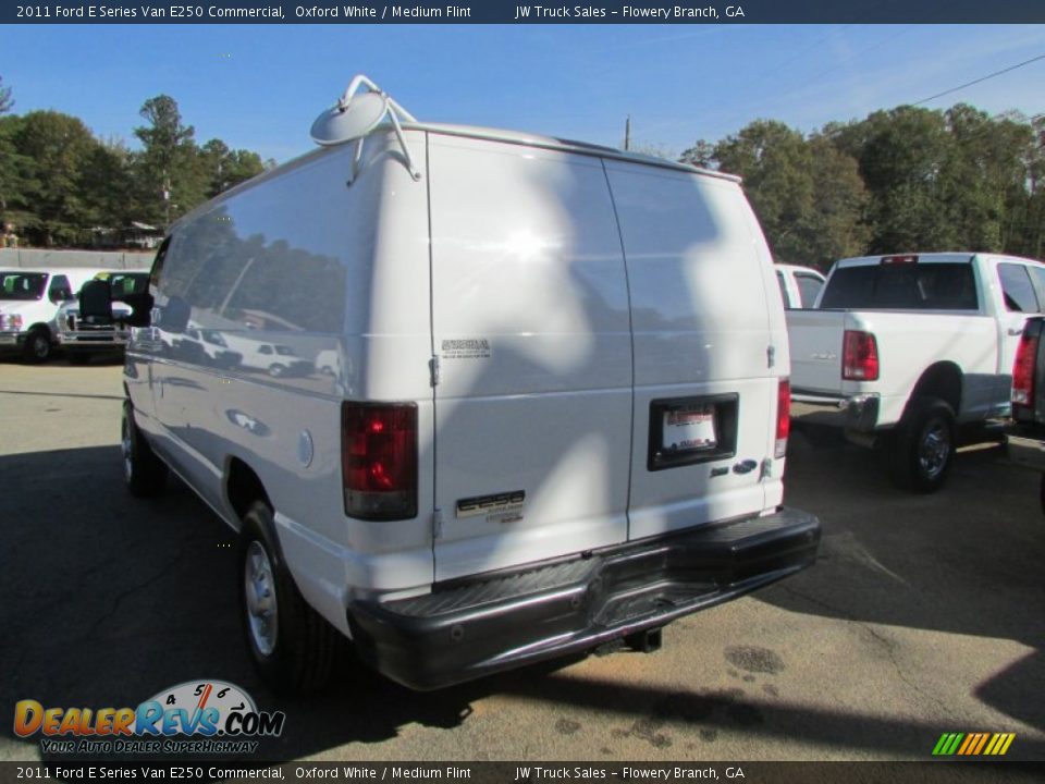 2011 Ford E Series Van E250 Commercial Oxford White / Medium Flint Photo #3