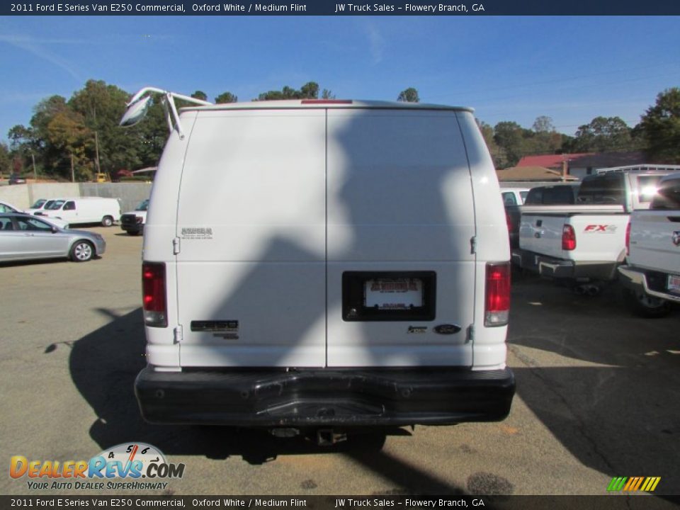 2011 Ford E Series Van E250 Commercial Oxford White / Medium Flint Photo #7