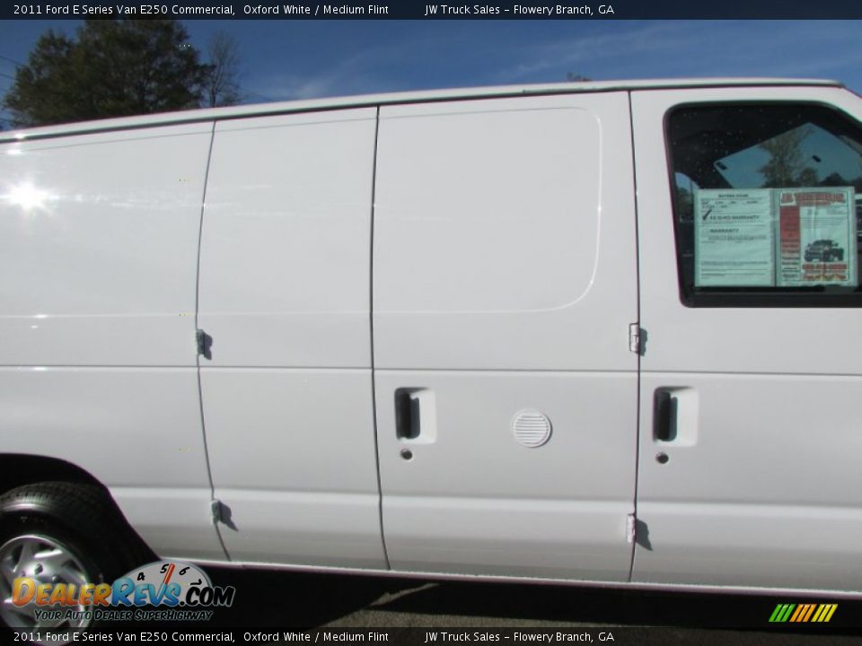 2011 Ford E Series Van E250 Commercial Oxford White / Medium Flint Photo #14