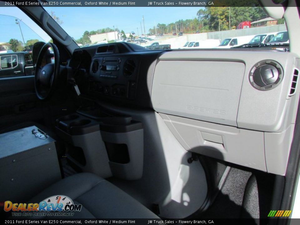 2011 Ford E Series Van E250 Commercial Oxford White / Medium Flint Photo #26