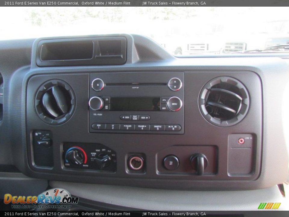 2011 Ford E Series Van E250 Commercial Oxford White / Medium Flint Photo #29