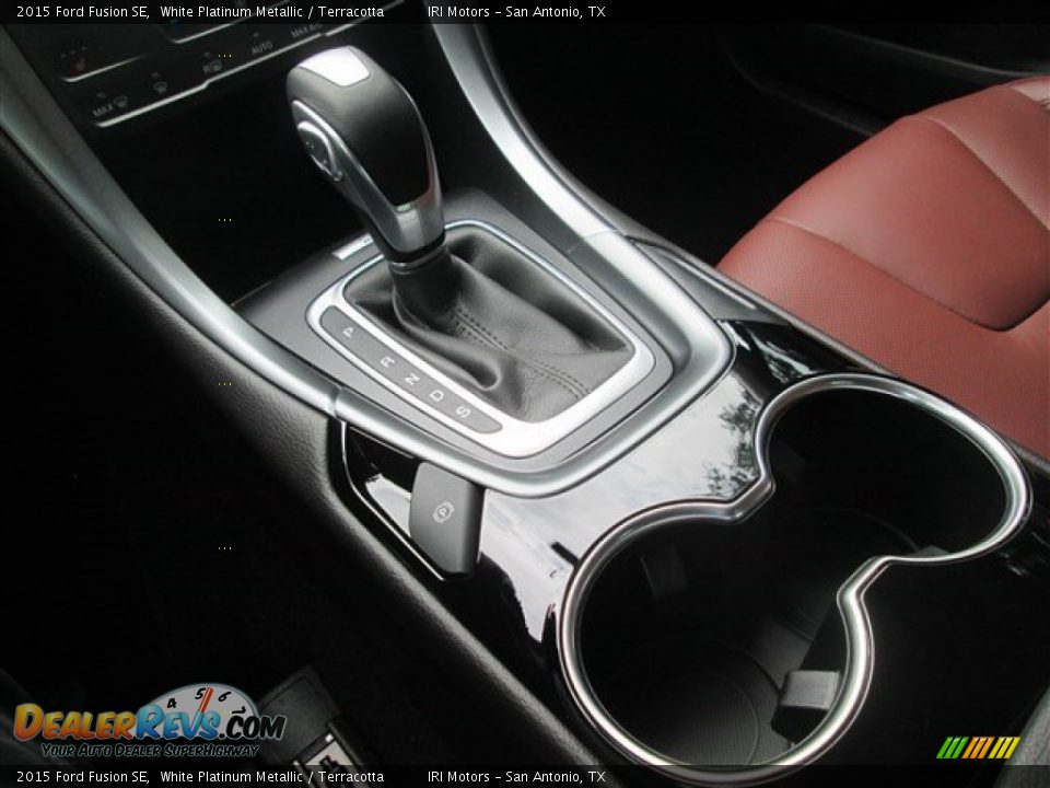 2015 Ford Fusion SE White Platinum Metallic / Terracotta Photo #27