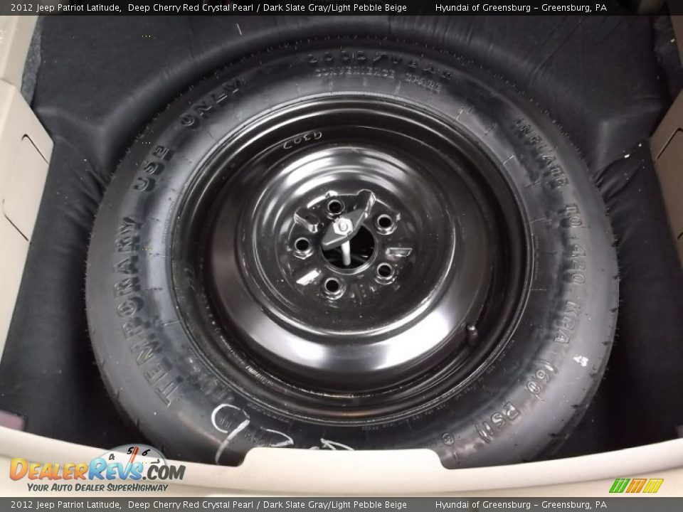2012 Jeep Patriot Latitude Deep Cherry Red Crystal Pearl / Dark Slate Gray/Light Pebble Beige Photo #23