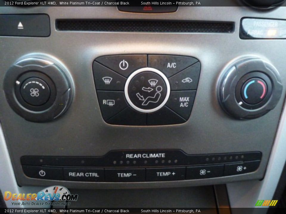 2012 Ford Explorer XLT 4WD White Platinum Tri-Coat / Charcoal Black Photo #24