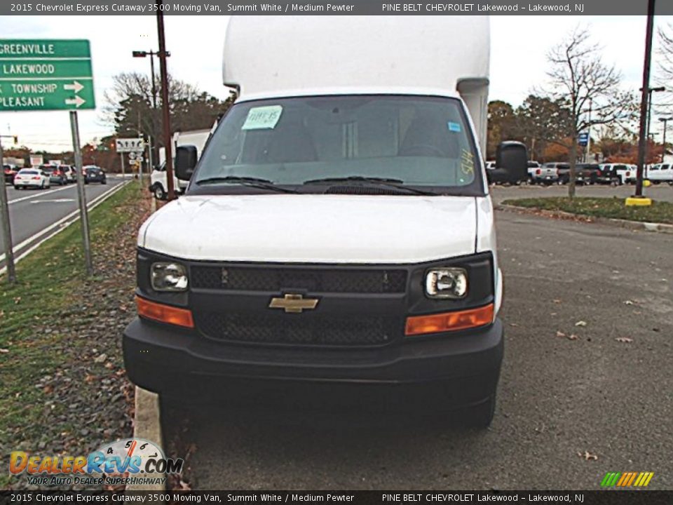 2015 Chevrolet Express Cutaway 3500 Moving Van Summit White / Medium Pewter Photo #2