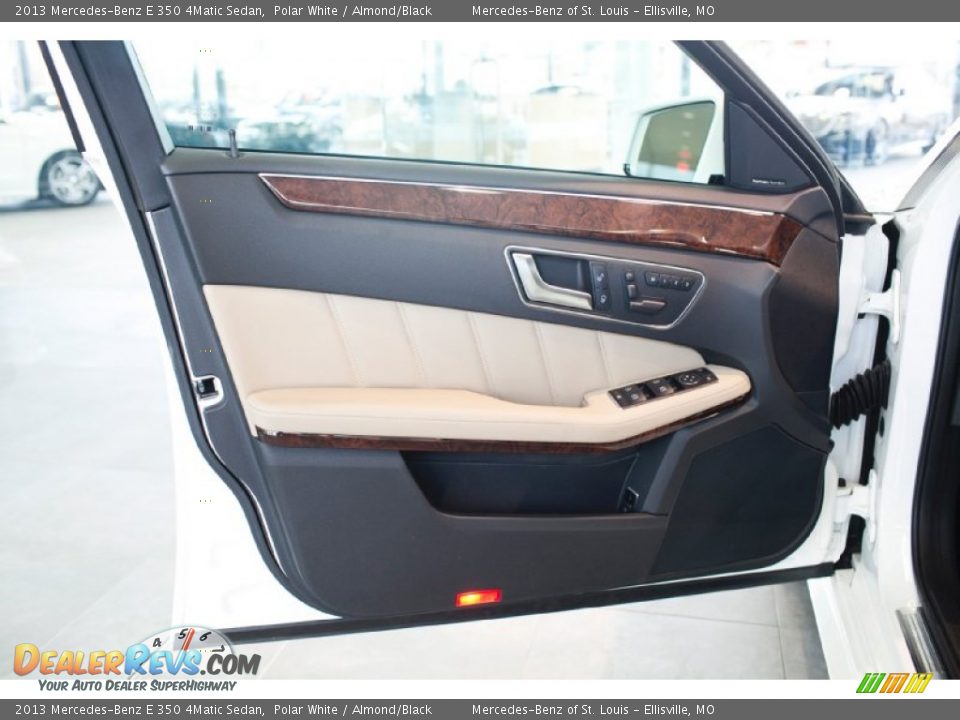 2013 Mercedes-Benz E 350 4Matic Sedan Polar White / Almond/Black Photo #15